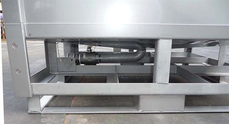 stianless outlet pipe
